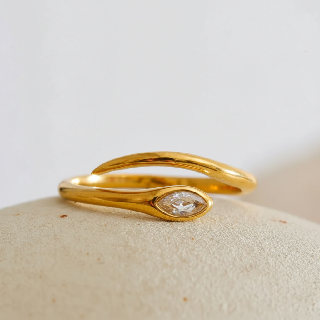 Medusa’s Whisper – Ring