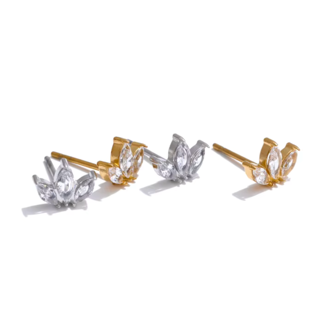 Tiny Nymphaea – Earrings