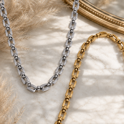 Noir Riviera – Necklace