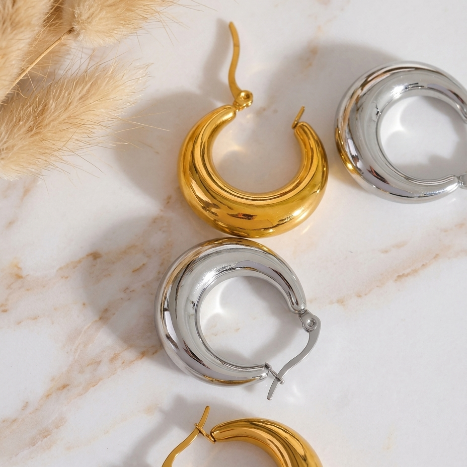 Soléne Hoops - Earrings