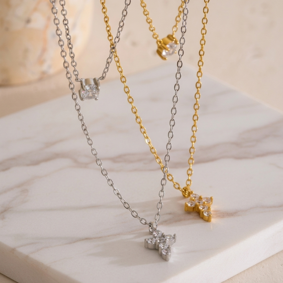 Holy Chic - Necklace