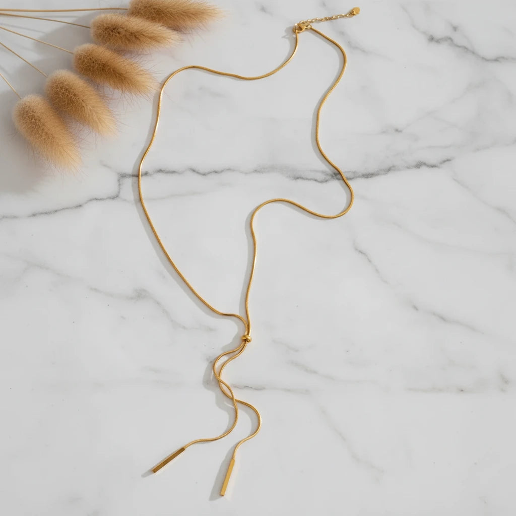 Long Story – Necklace