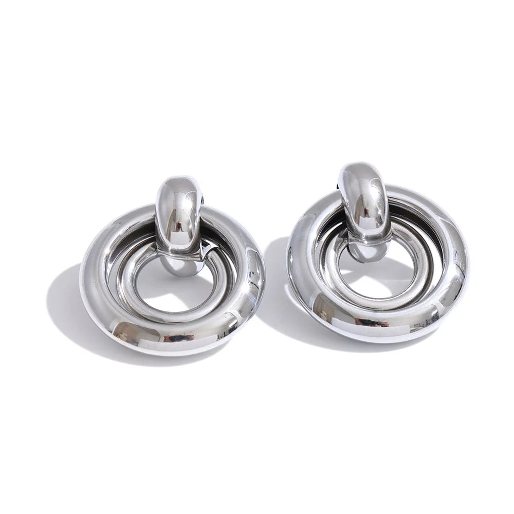 Monroe Loop – Earrings