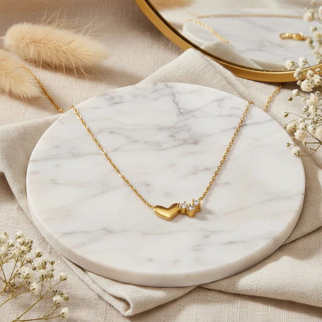Liara's Romance - Necklace